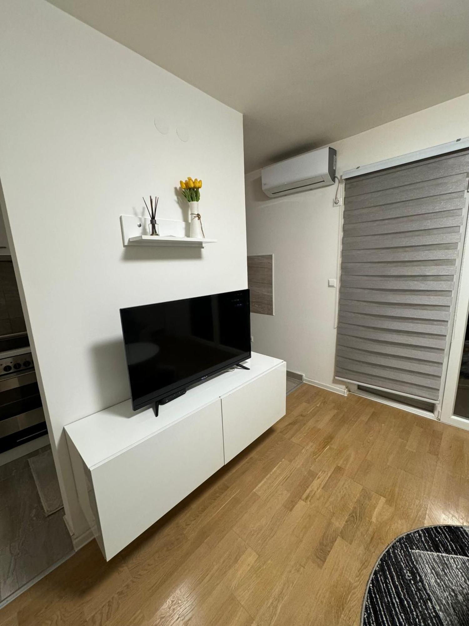 Apartament Amina Tuzla Zewnętrze zdjęcie
